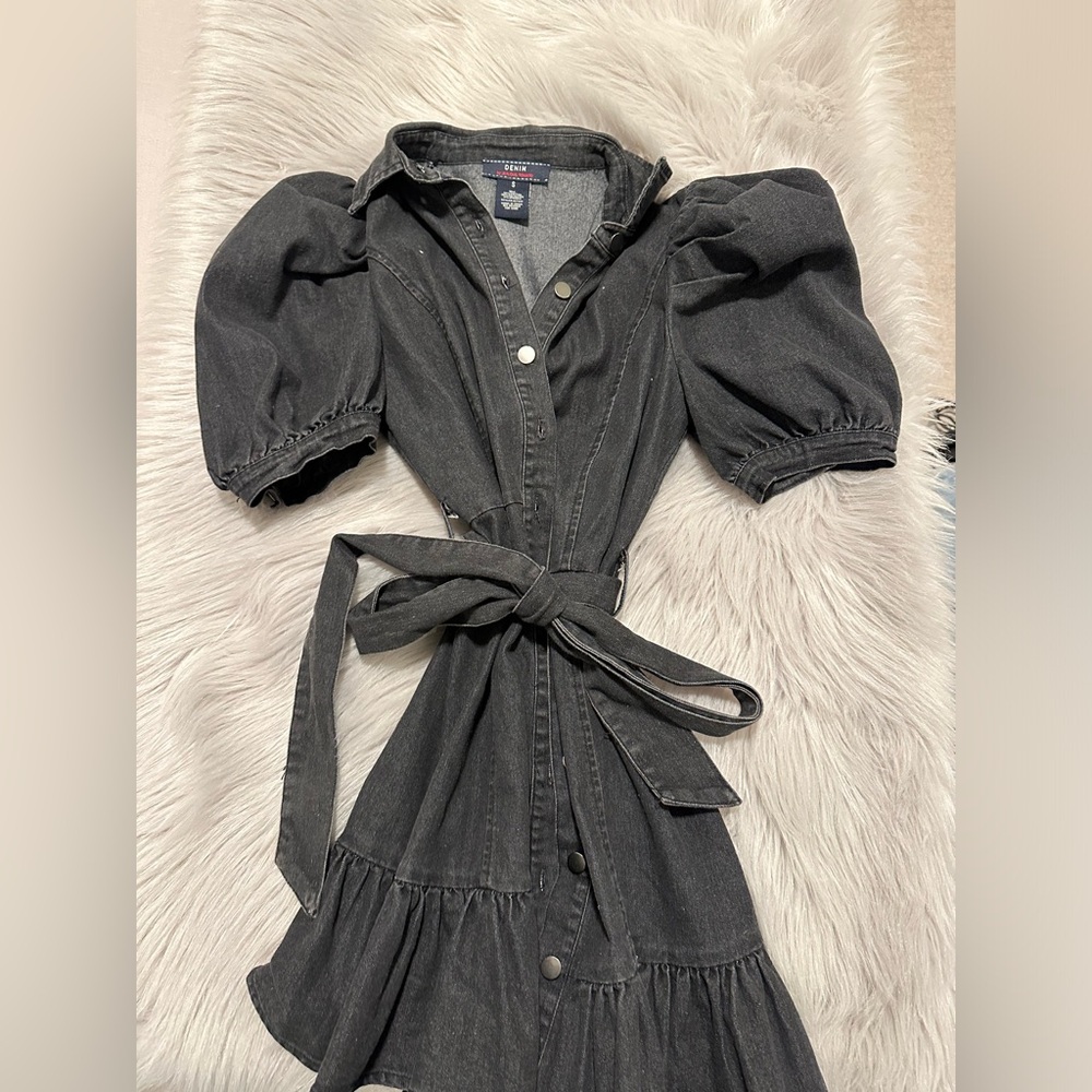 Black puff sleeve denim dress with tie